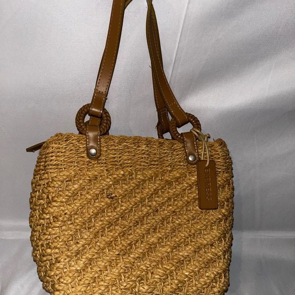 Express Brown Straw Leather Shoulder Bag | Trendy Women’s Purse - Picture 1 of 2